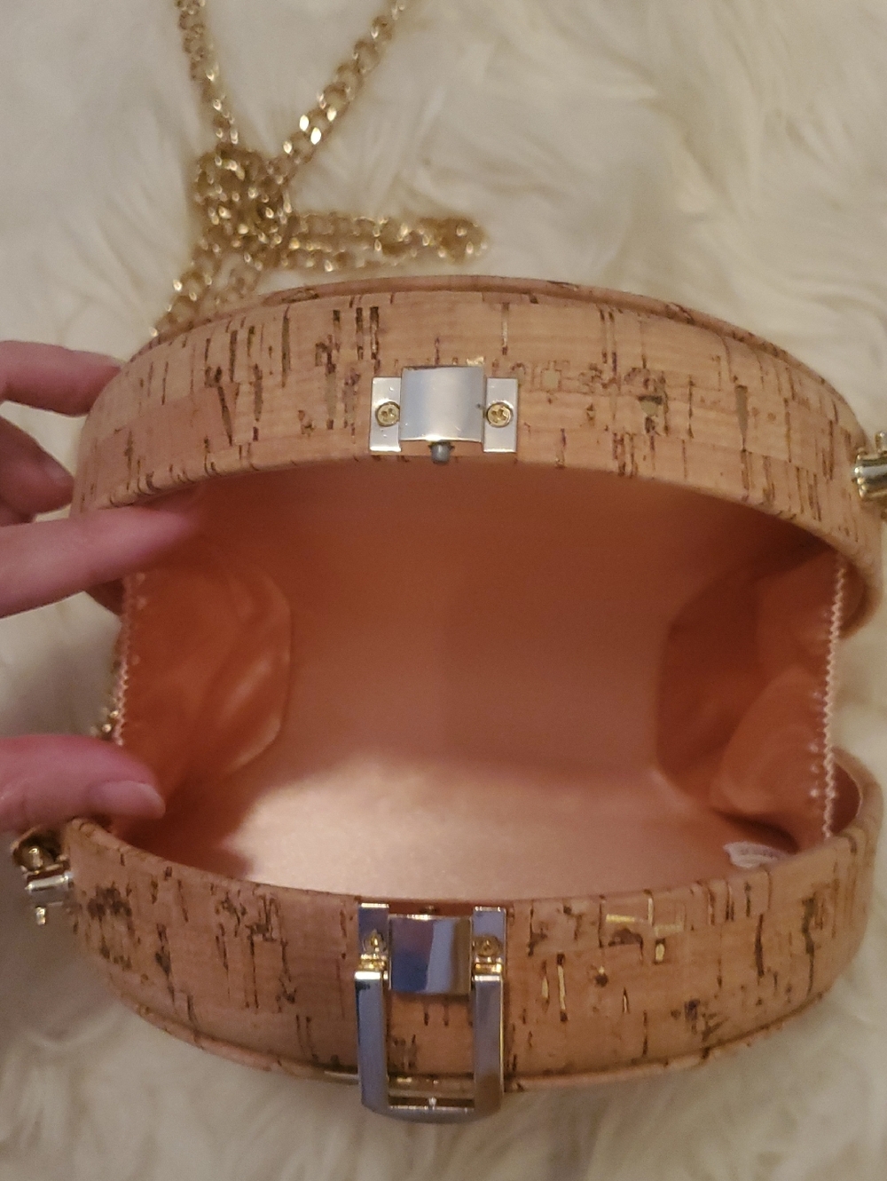 Unique Cork Round Crossbody Bag - Picture 6 of 6